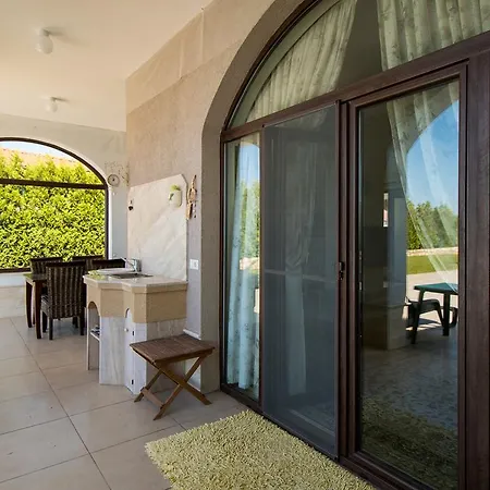Βίλα Private First Line With Sea View In Blacksearama Golf A Location Privacy Pool *