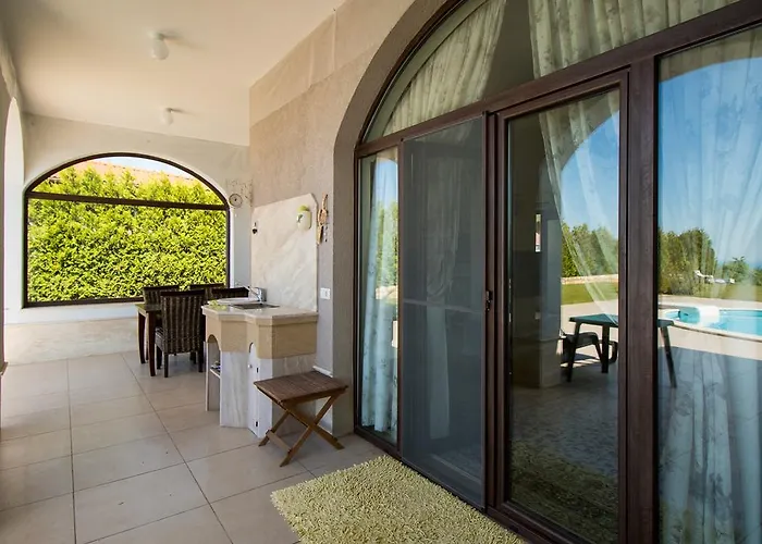 Willa Private First Line With Sea View In Blacksearama Golf A Location Privacy Pool *