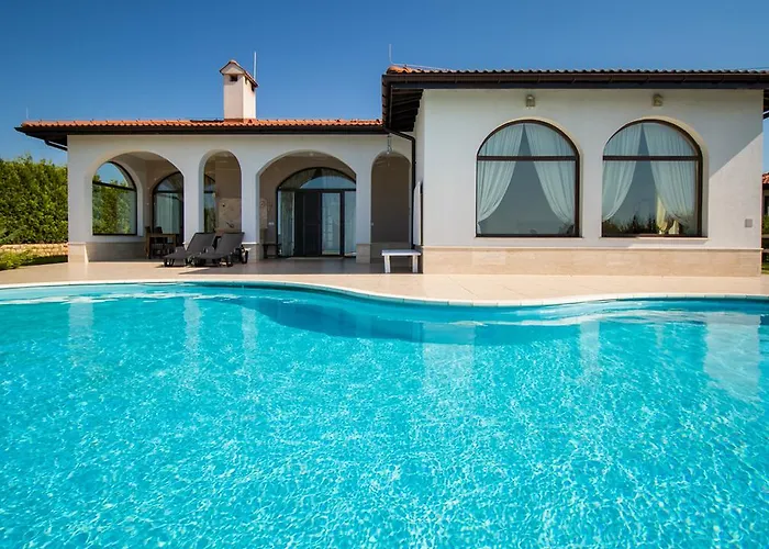 Willa Private First Line With Sea View In Blacksearama Golf A Location Privacy Pool