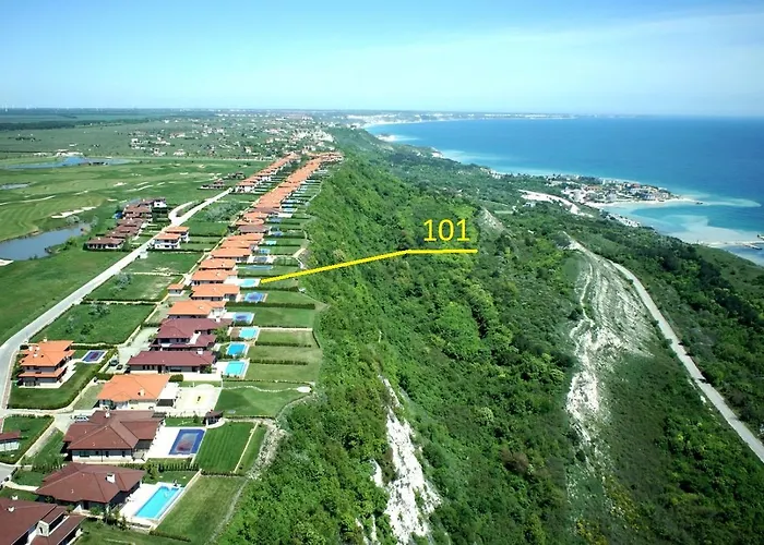 Private First Line With Sea View In Blacksearama Golf A Location Privacy Pool * Bałczik